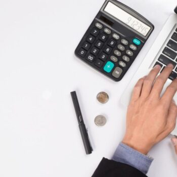تاثیر اتوماسیون حسابداری بر کاهش خطاهای مالی